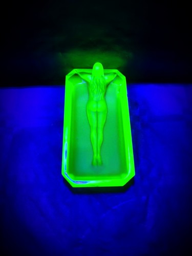 Desna art deco uranium glass - desna,