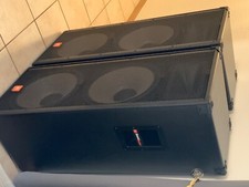 Enceinte trapézoïdale JBL