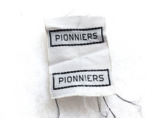 Deux petits insignes tissu