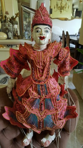 Ancienne grande marionnette - ancienne,