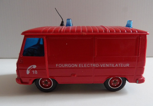 Pompier peugeot j9 - pompier,