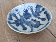 Chine  Vietnam. Coupe bol en porcelaine à décor de dragons.