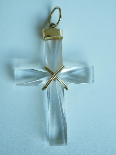 Croix regionale ancienne - croix,