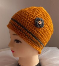 Bonnet  en laine moutarde et gris mixte femme homme fait main au crochet