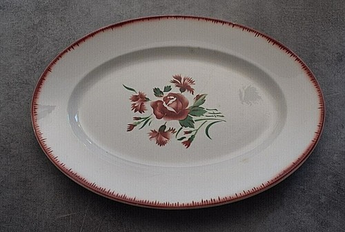 Ancien plat ovale