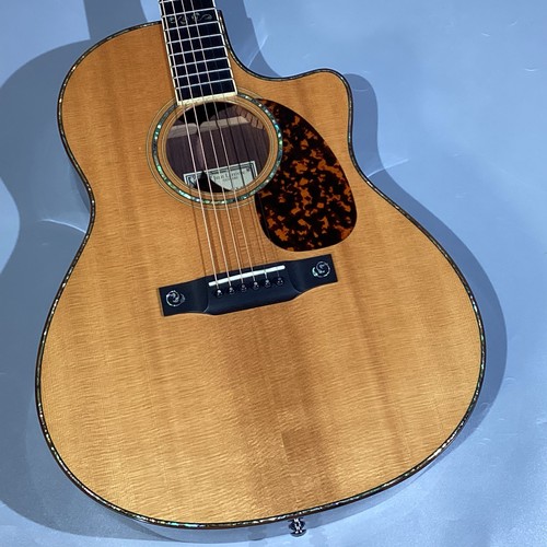 Larrivee guitar female - guitar,