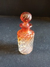 Flacon De Parfum En cristal De Baccarat Modèle bambou Tors Diam. 5cm H 12cm