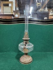 LAMPE A PETROLE EN VERRE ET