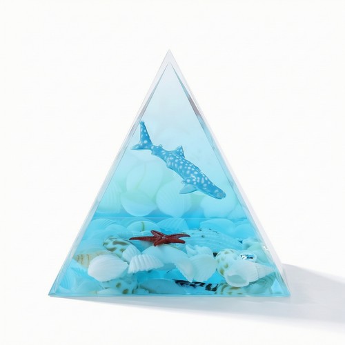 Pyramide avec décor marin - décor,