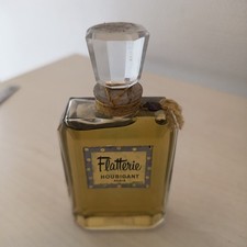 Parfum Flatterie de HOUBIGANT