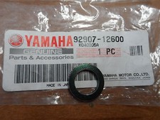 NOS OEM Yamaha Repose-Pieds