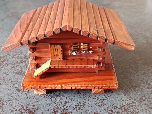 Boite bois forme de - en, en