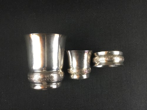 Lot deux timbales rond - de, +