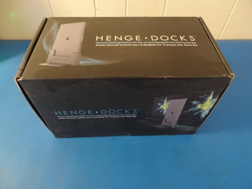 Henge docks vertical docking - vertical,