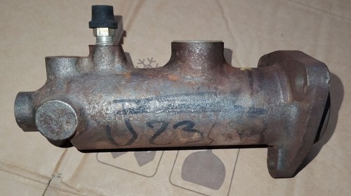 Maitre cylindre citroen u23 - cylindre,