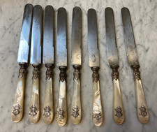 COUTEAUX ANCIENS MANCHE EN NACRE AVEC MONOGRAMME TALLOIS ET MAYENCE PARIS XIXEME