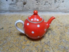 Charmante Théière ancienne