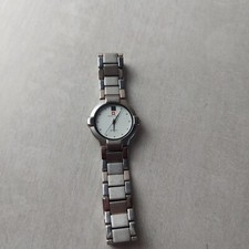 Ancienne montre quartz - ancienne,