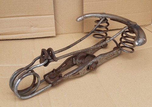 Ancienne armature selle de - selle,