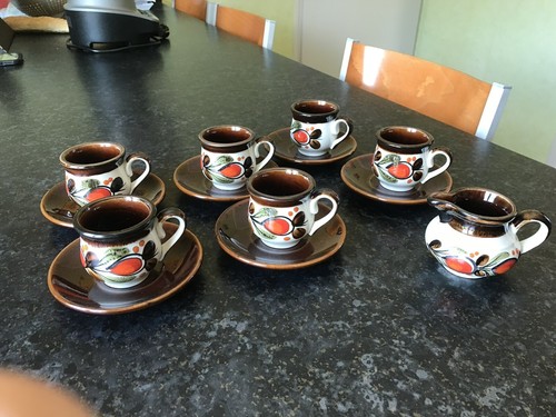 Tasses sous - 6, à