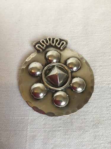 Broche ancienne vintage - broche, art