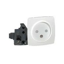 Legrand 086122 - Prise 2P avec