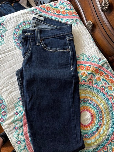 Levi dark wash - dark, denim