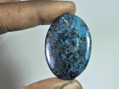 Cabochon ovale shattuckite - en,