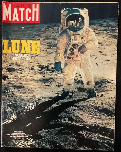 Journaux une - journaux, la