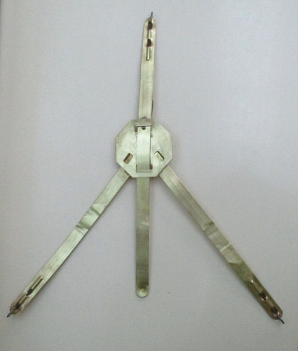 Accroche plat mural - , ancien