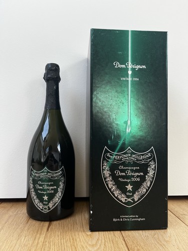 Dom perignon champagne - -,