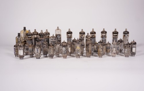 Lot radios à tubes - radios,