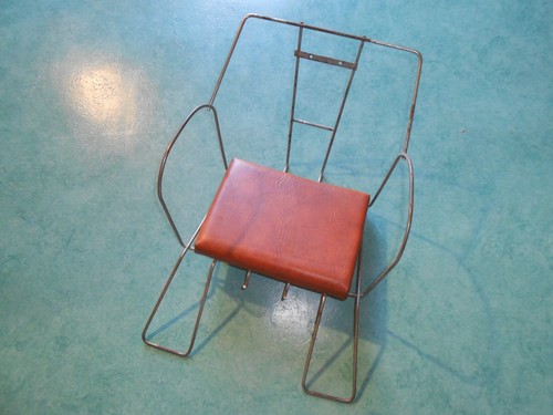 Siège enfant marron pour