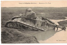 WWI France tank panzer char FT-17 Renault coincé boue - photo postcard