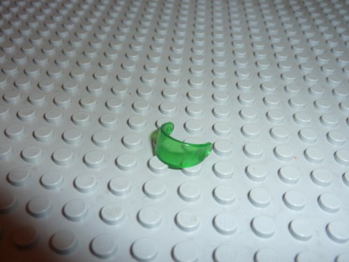 Lego trgreen minifig helmet - lego,