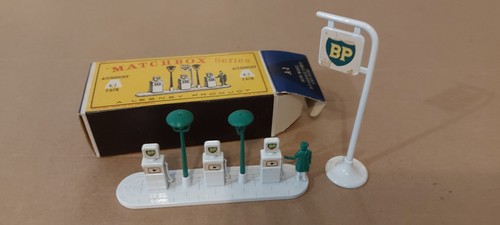 Pompe essence matchbox - a,