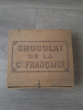 boîte publicitaire ancienne