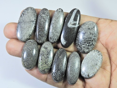 268cts lot 10 pierres - 268cts.,