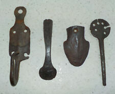 Lot de très vieux outils de