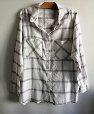 Chemise blanche et grise coton 1 accroc T52 Kiabi (2503044)