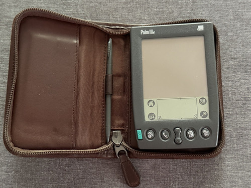 Palm iiie pilot pda - pilot, 3