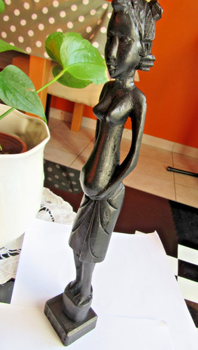 Magnifique statuette femme - magnifique,