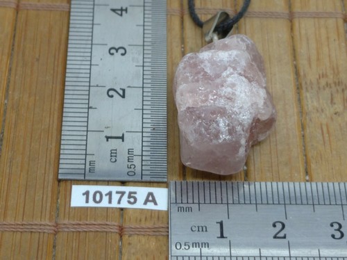 Pendentif quartz fraise - fraise, brut