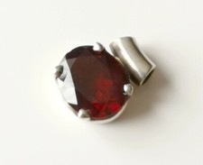 Pendentif en Grenat Hessonite (2,0 g) sur Argent 925