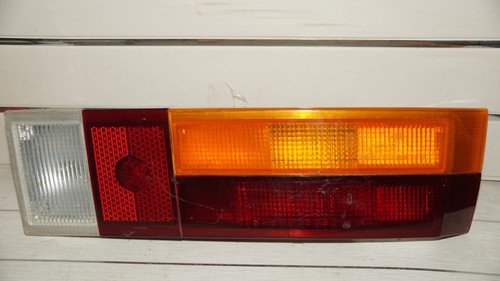 Feu arrière droit complet