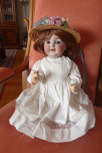 Poupée ancienne porcelaine - , *