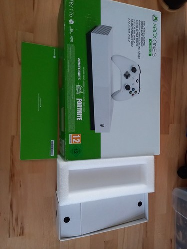 Boite vide console - vide, one