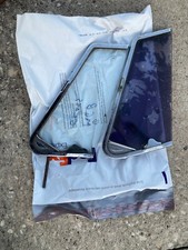 Deux Fenêtres Latérales MGB