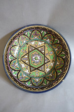 Plat en céramique à décor