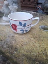 1 ANCIENNE TASSE TERRE DE FER